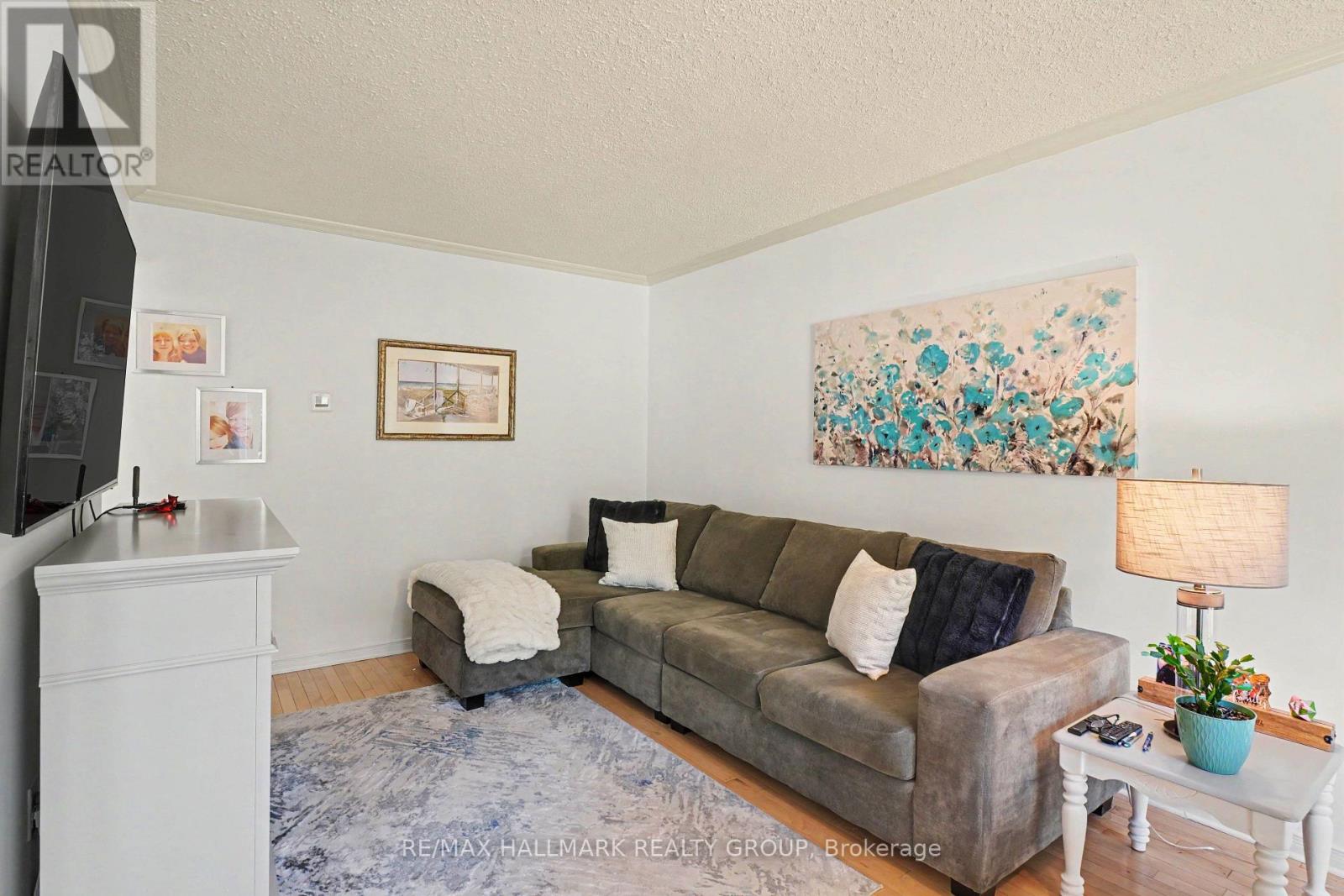 24 Garden Avenue Property Photo 6