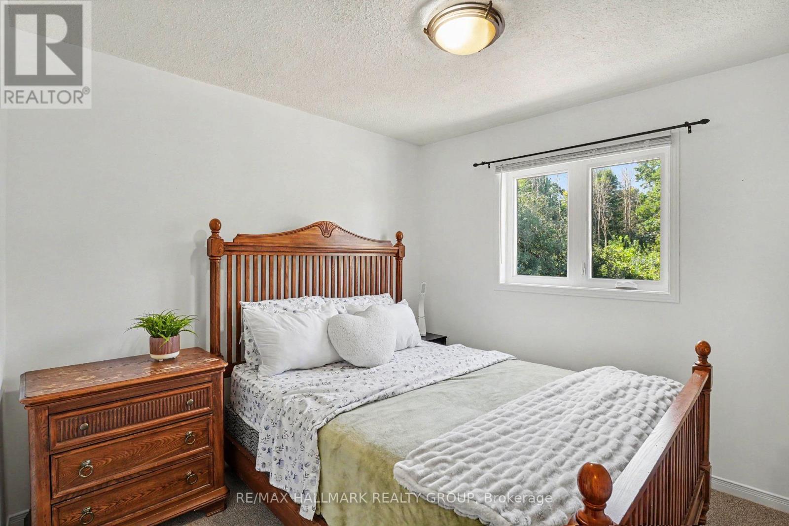 24 Garden Avenue Property Photo 17