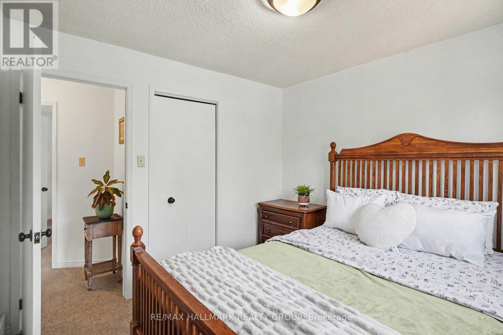 24 Garden Avenue Property Photo 18