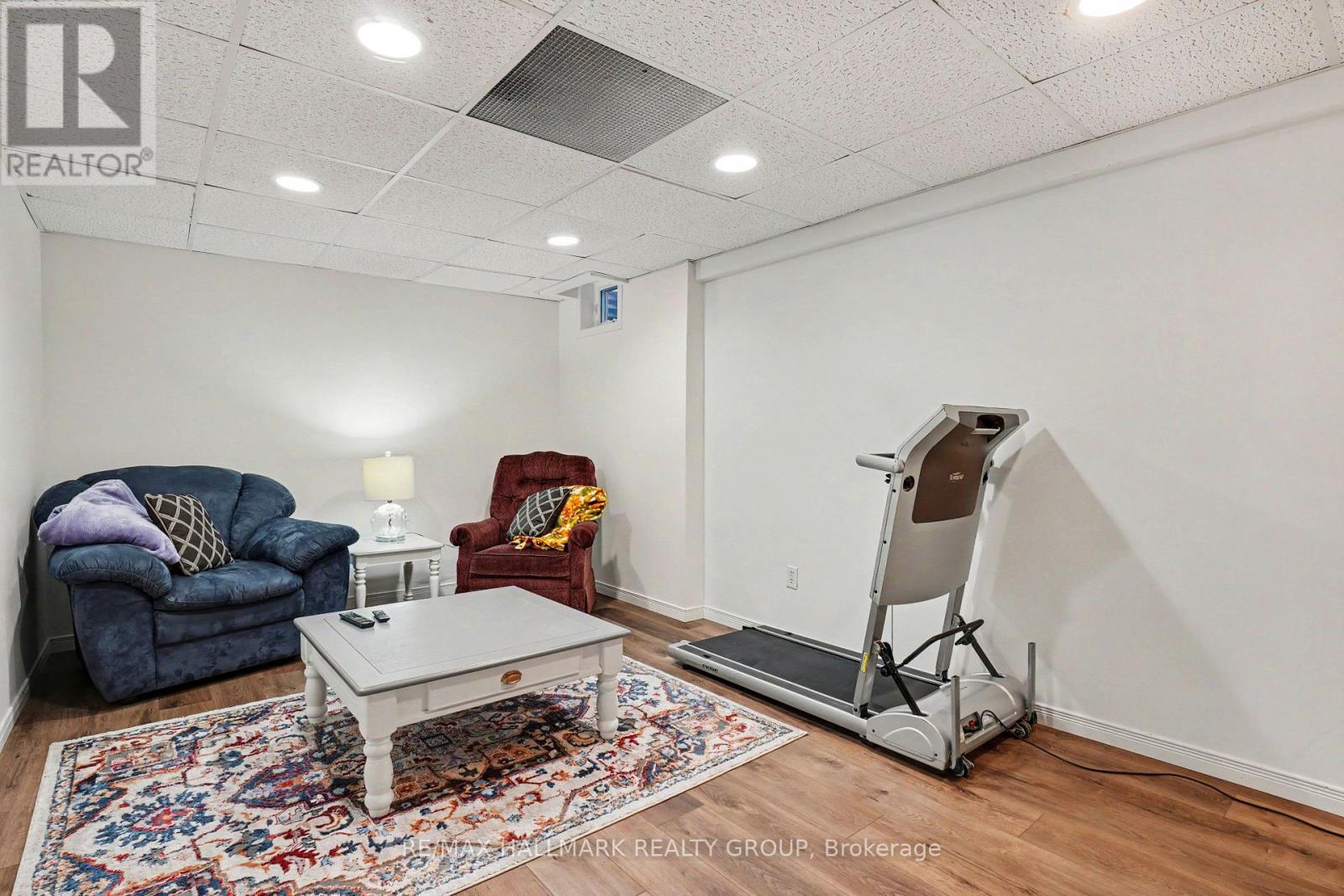 24 Garden Avenue Property Photo 22