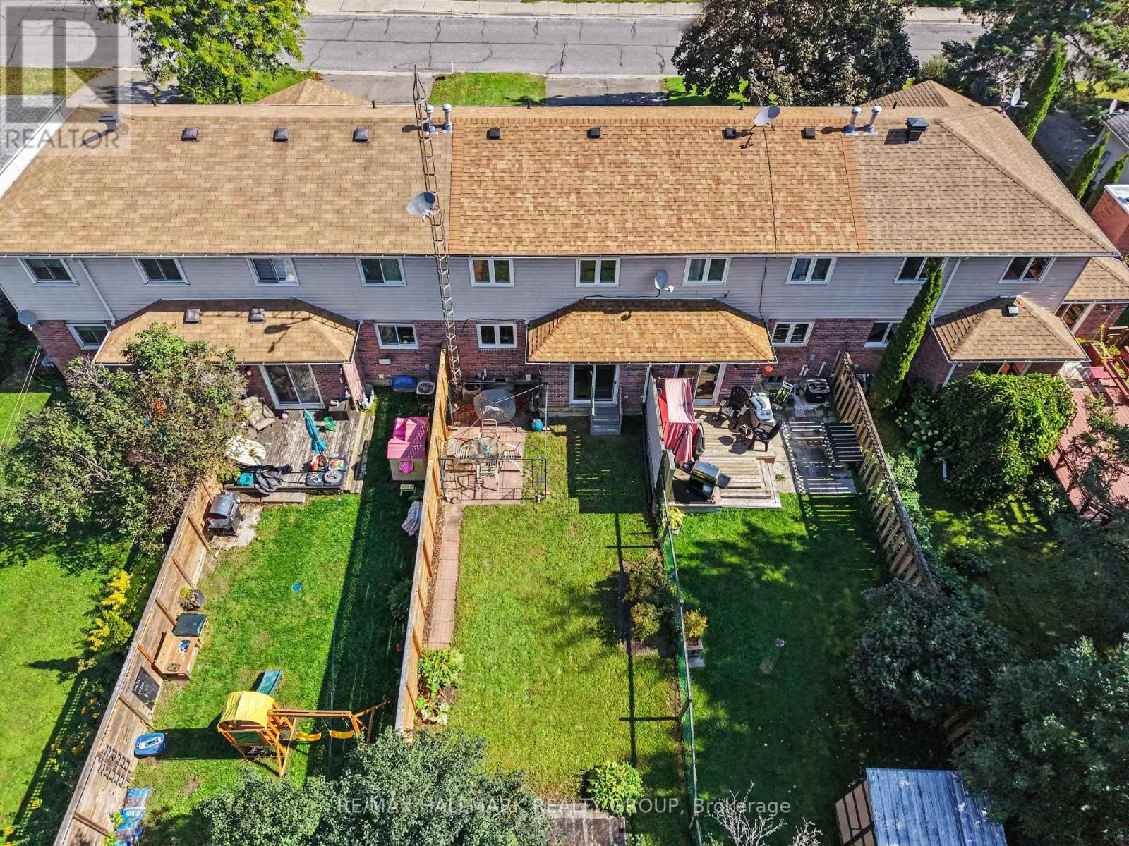 24 Garden Avenue Property Photo 30