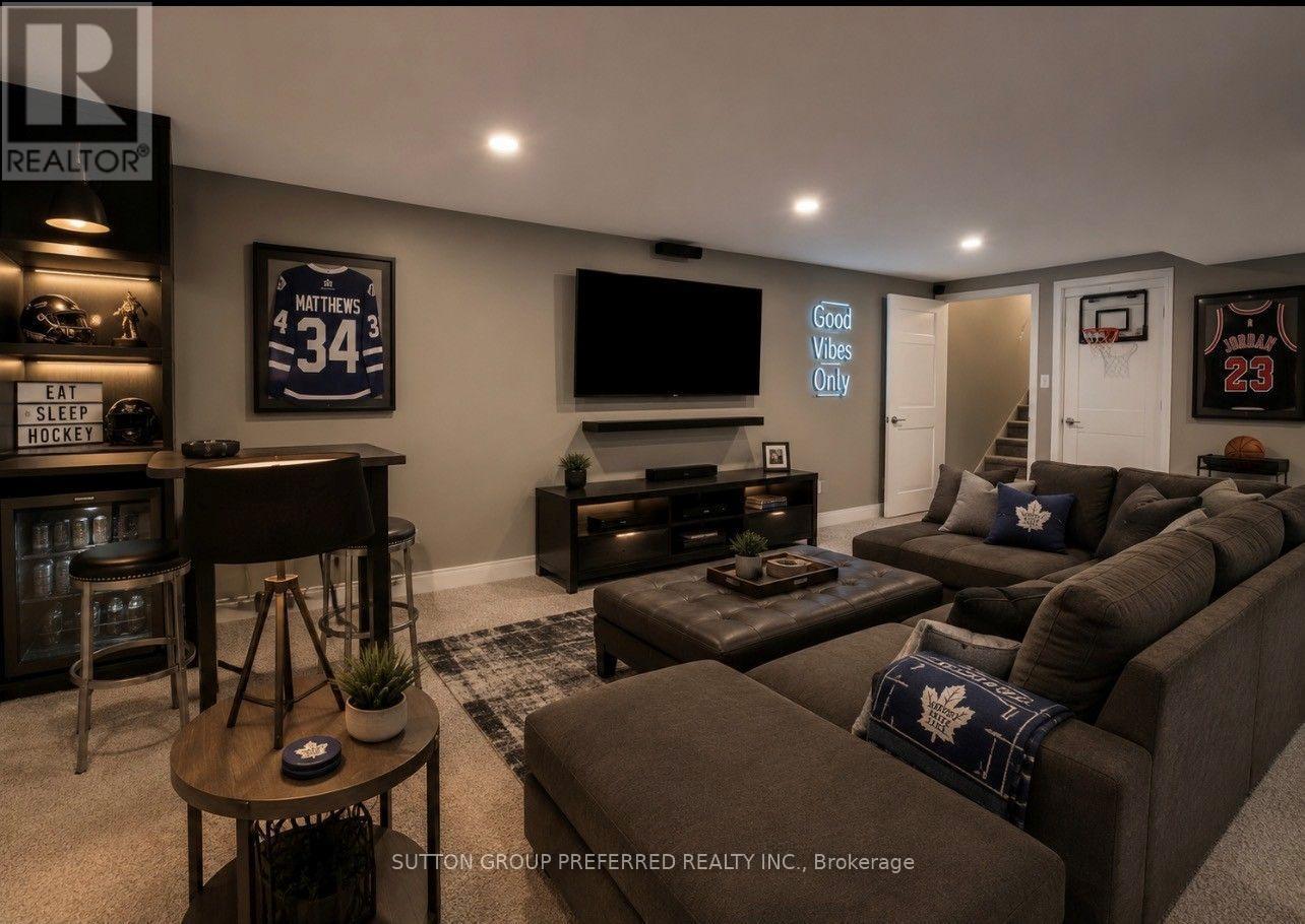 284 Exmouth Circle Property Photo 17