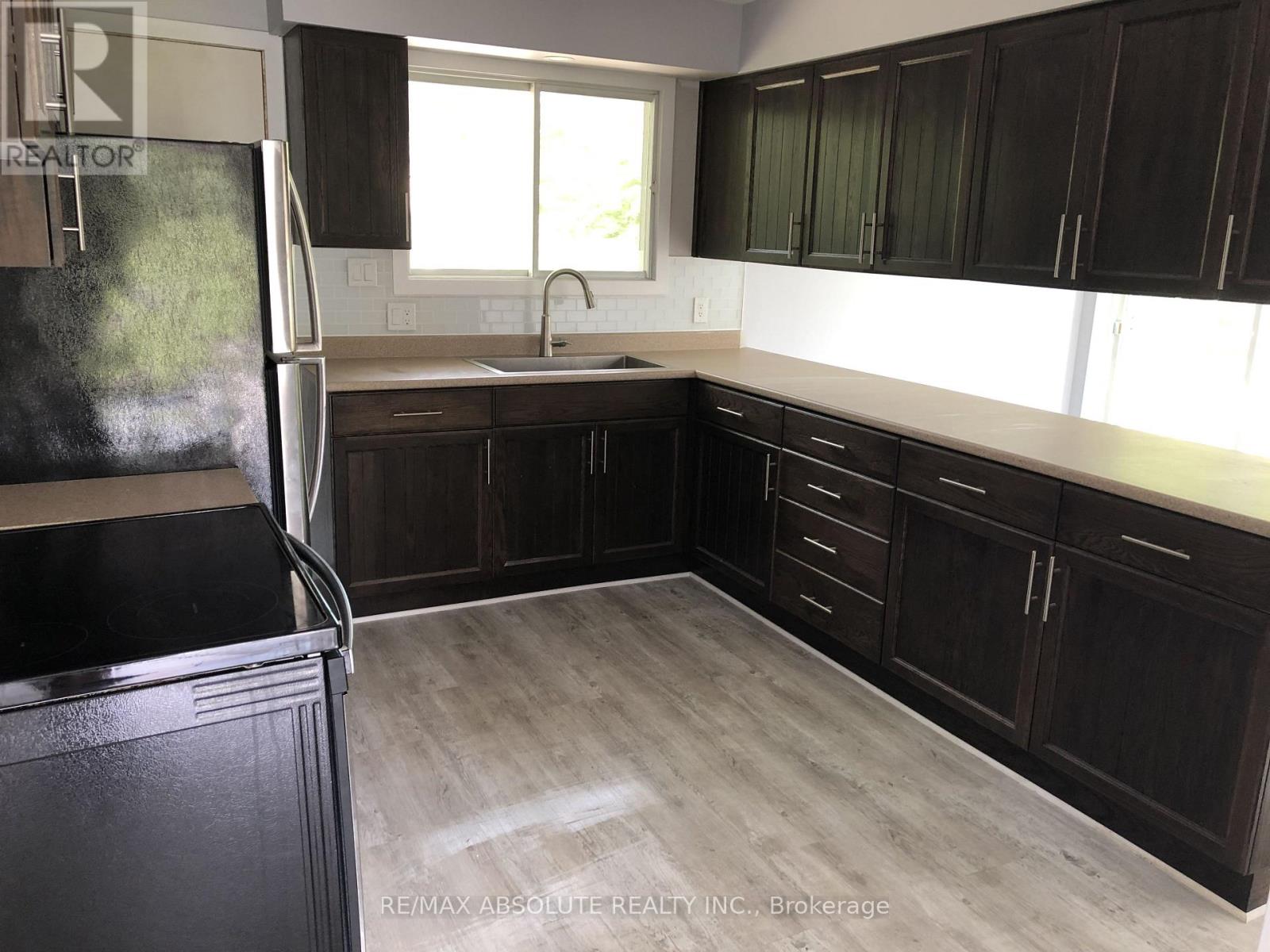 1112 Francis Street Property Photo 3