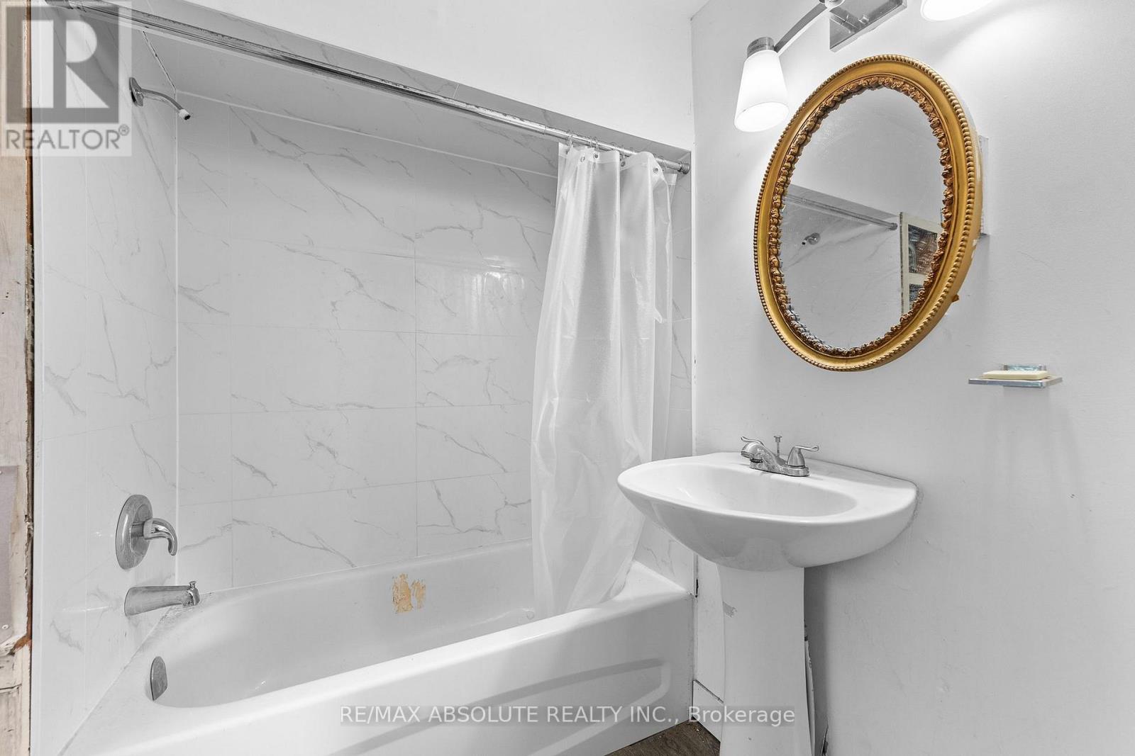 1112 Francis Street Property Photo 19