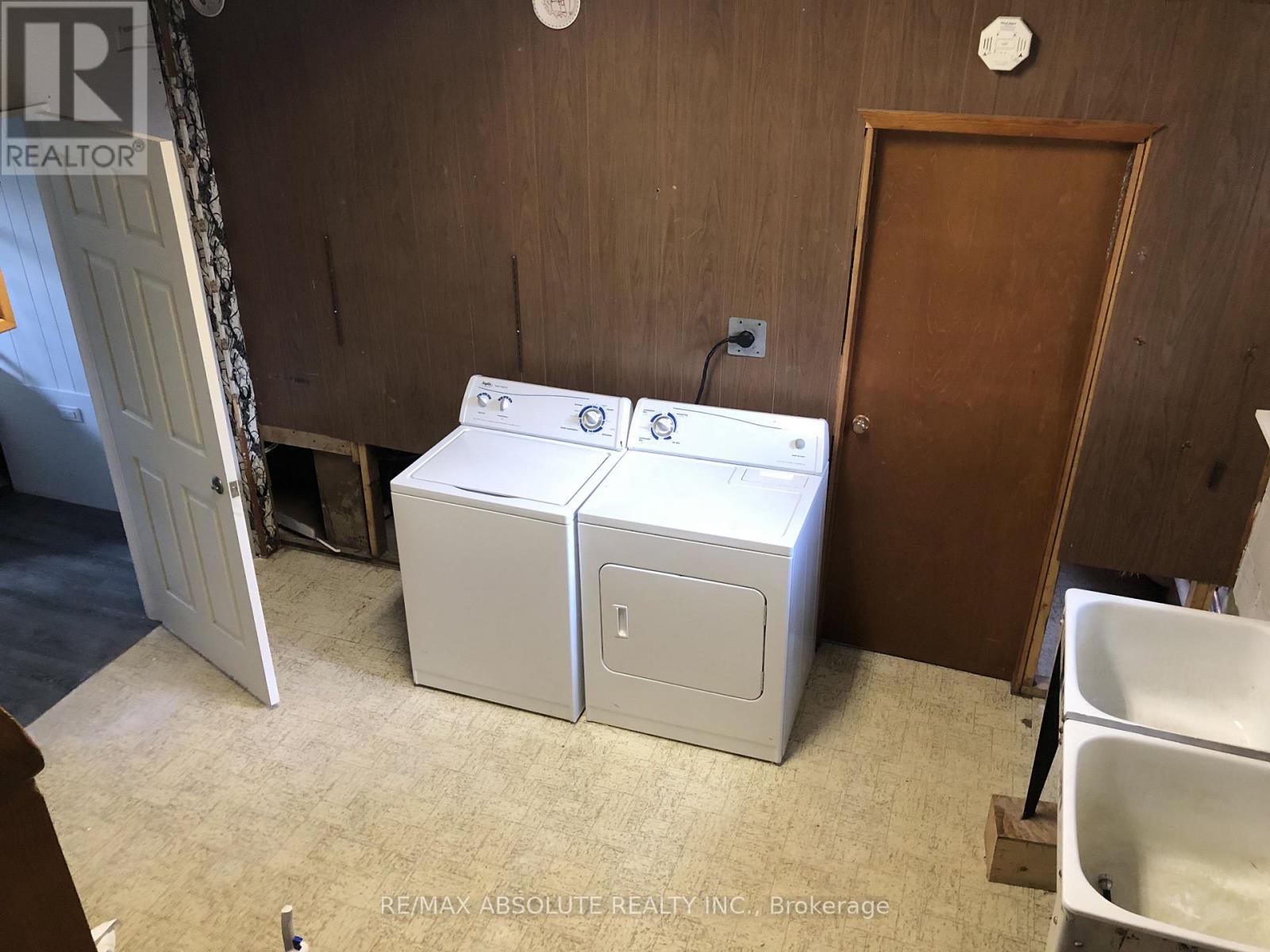 1112 Francis Street Property Photo 20