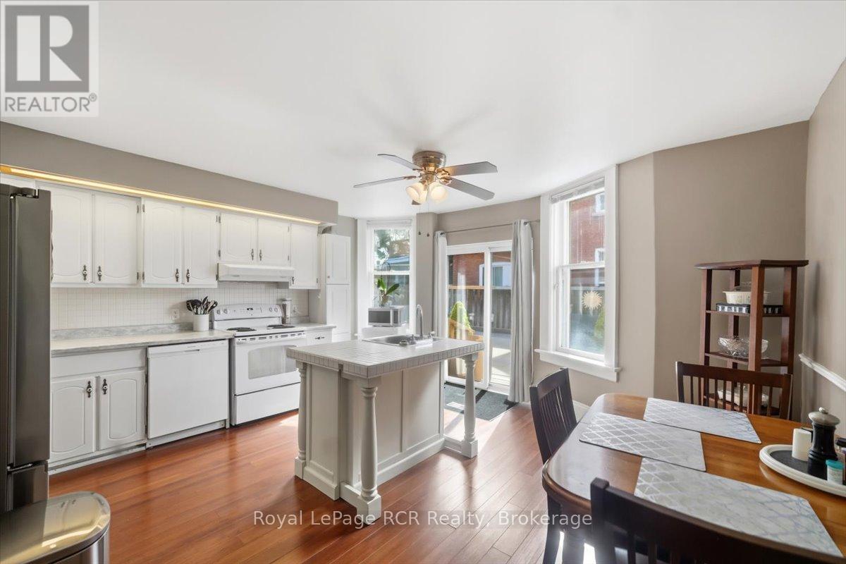 271 7th Street E Property Photo 8