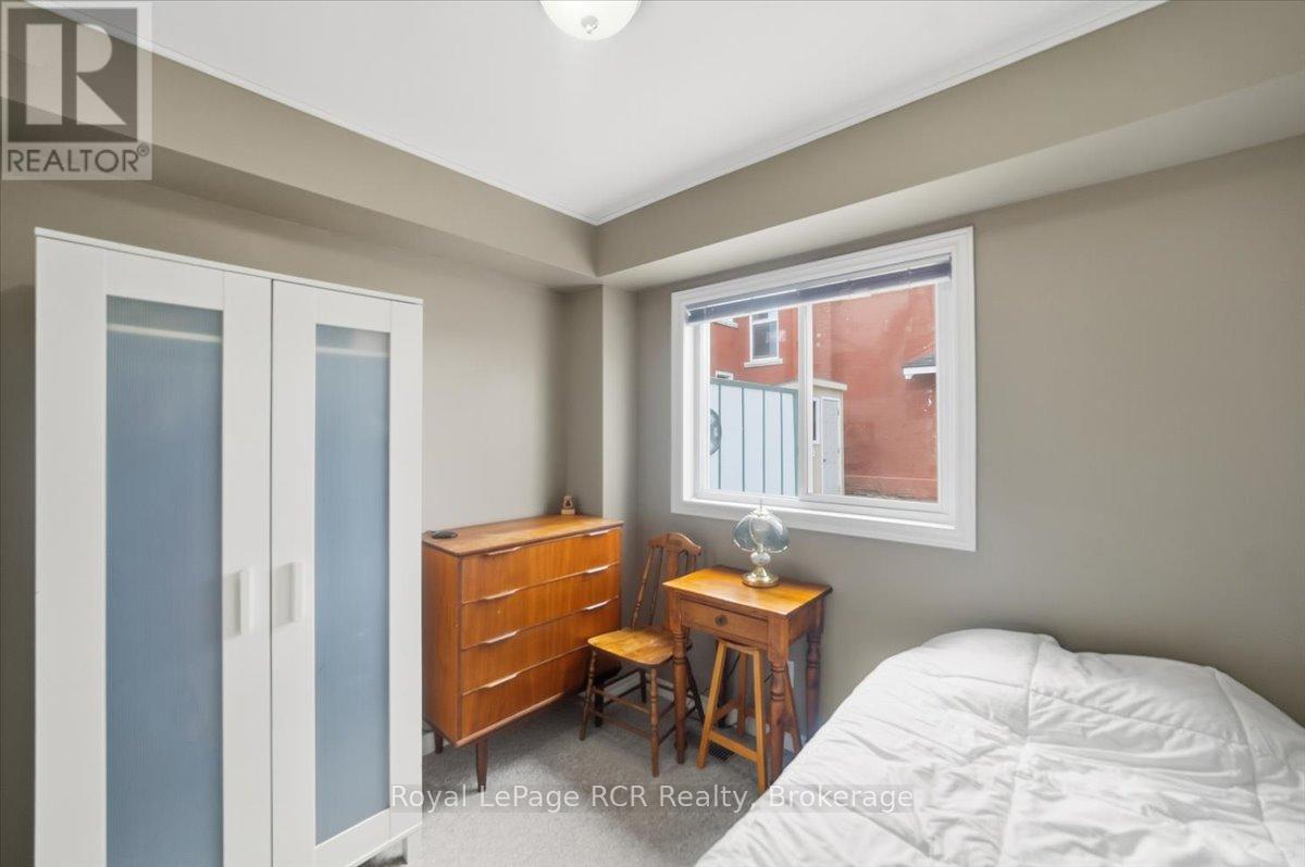 271 7th Street E Property Photo 12