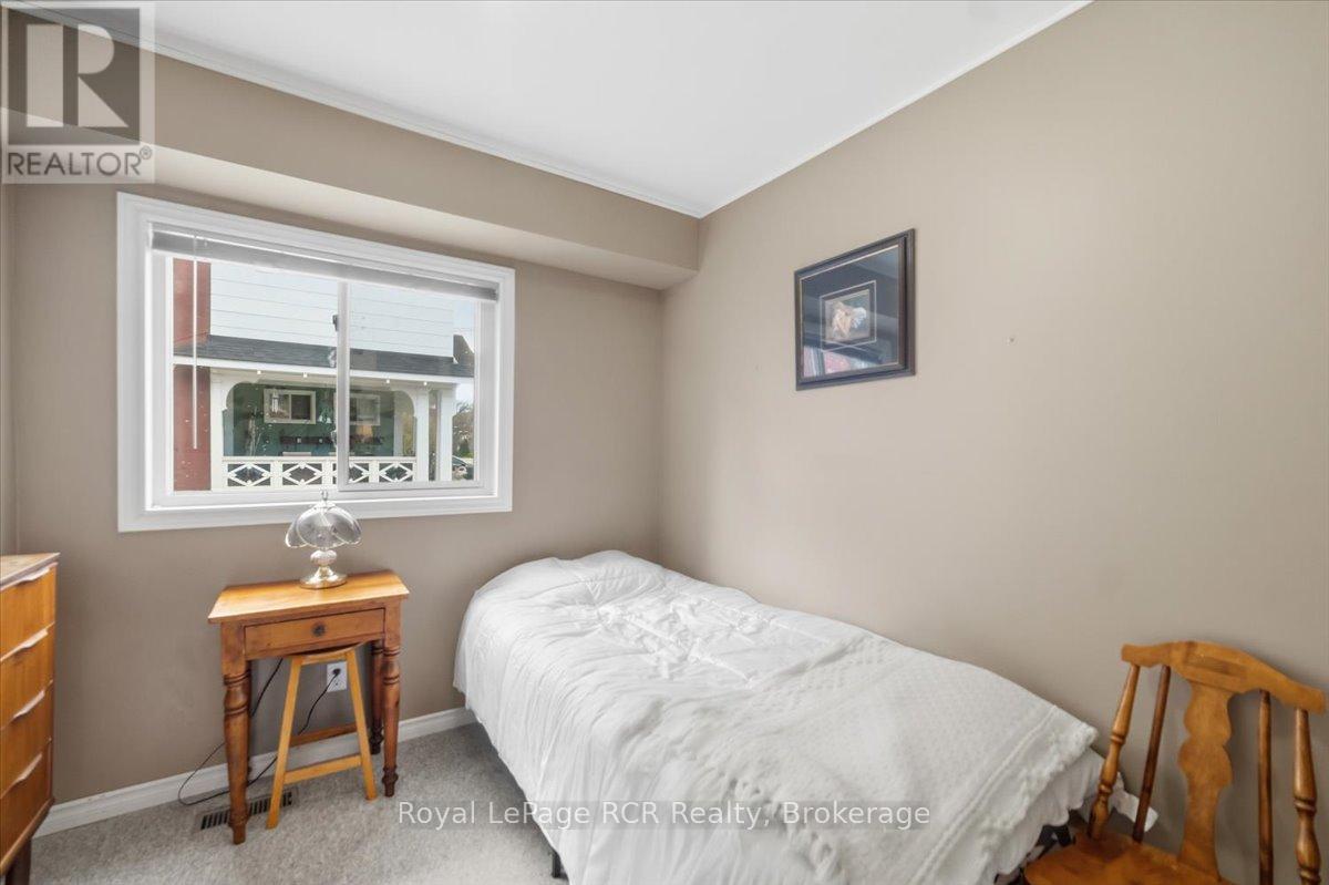 271 7th Street E Property Photo 13