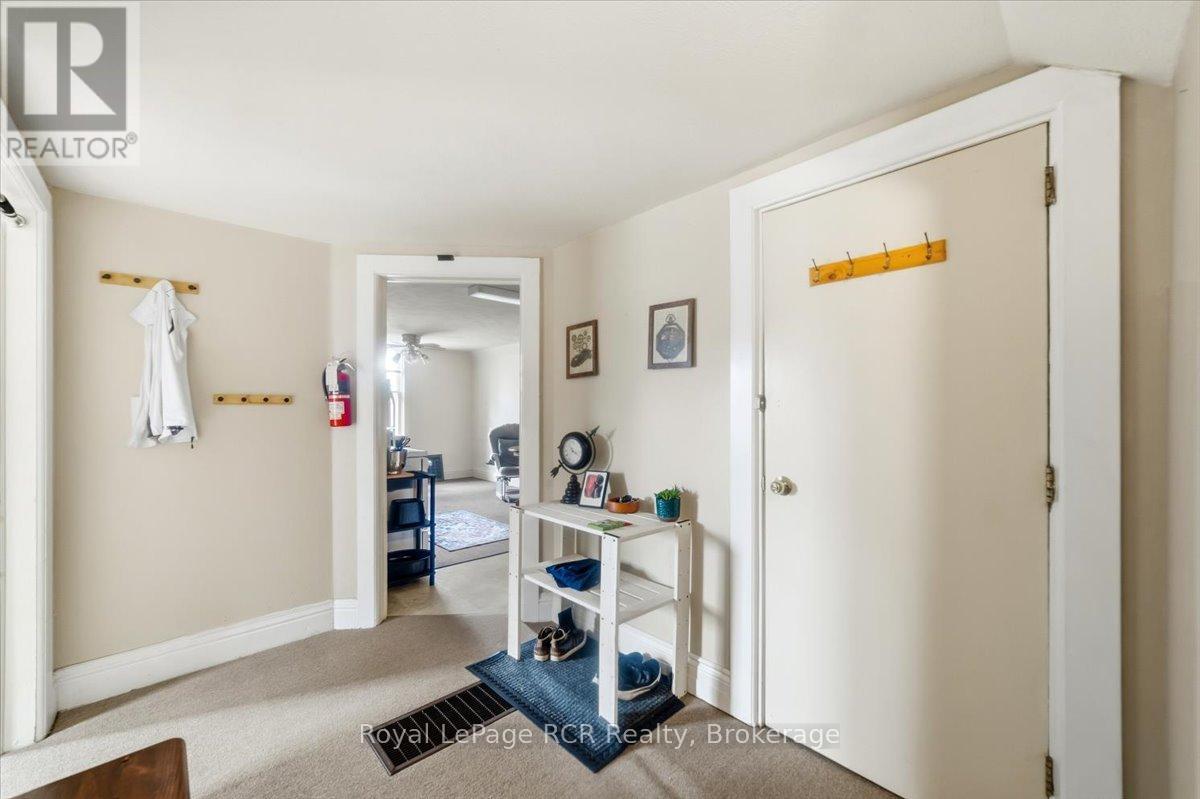 271 7th Street E Property Photo 17