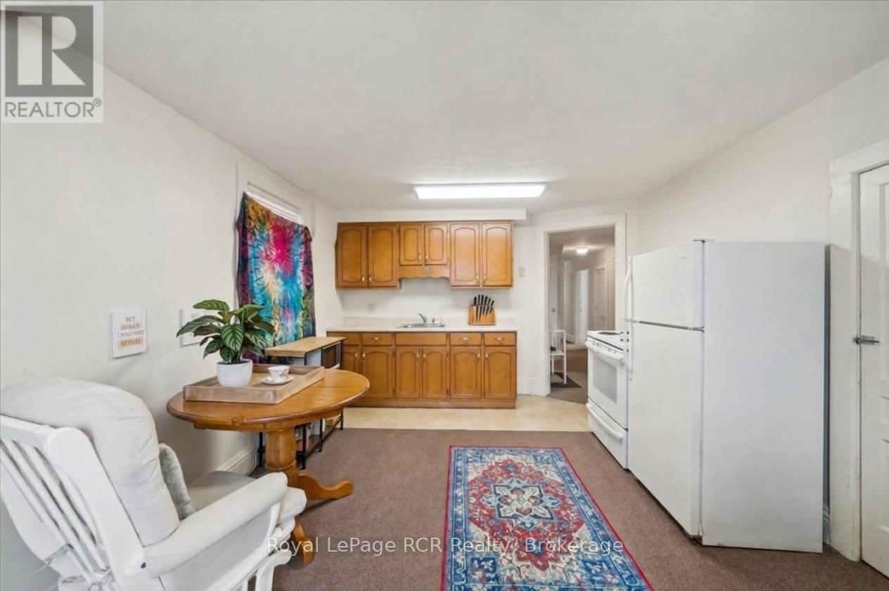 271 7th Street E Property Photo 22