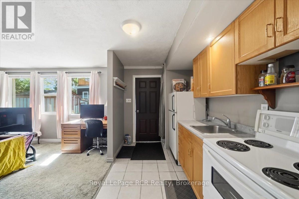271 7th Street E Property Photo 26