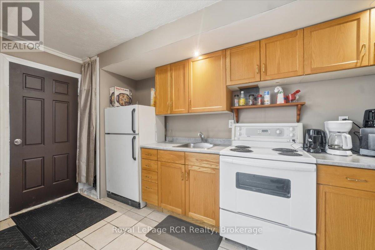 271 7th Street E Property Photo 27