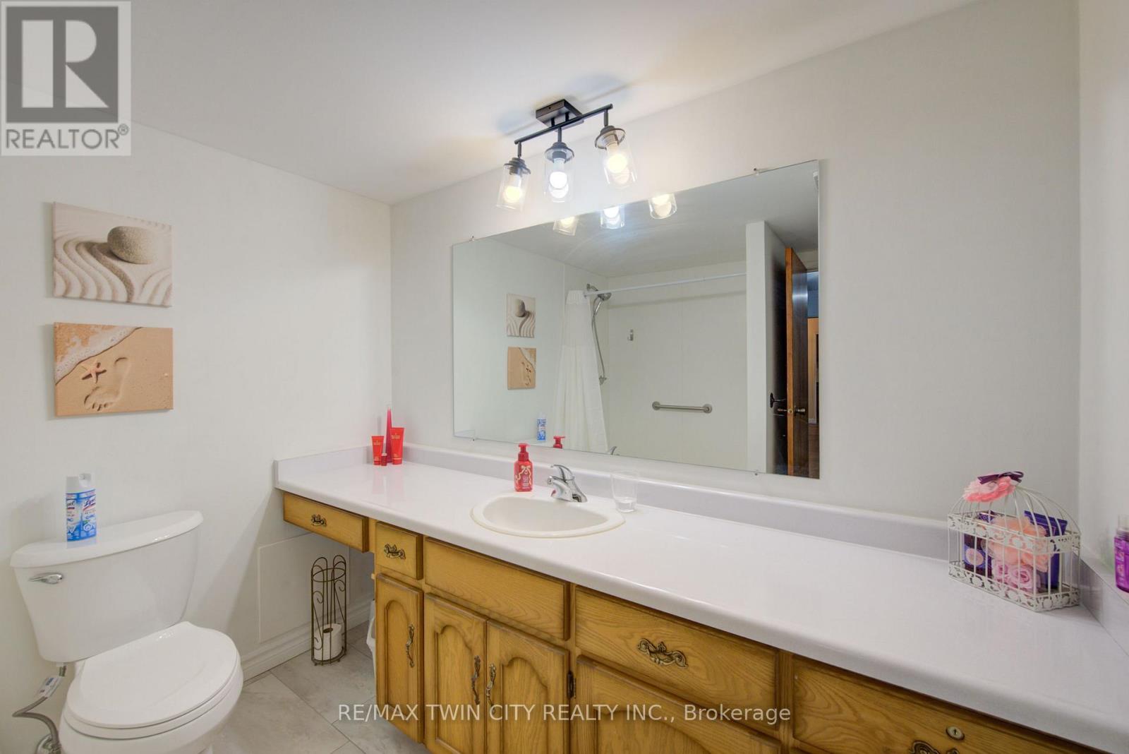205 - 380 Champlain Boulevard Property Photo 21