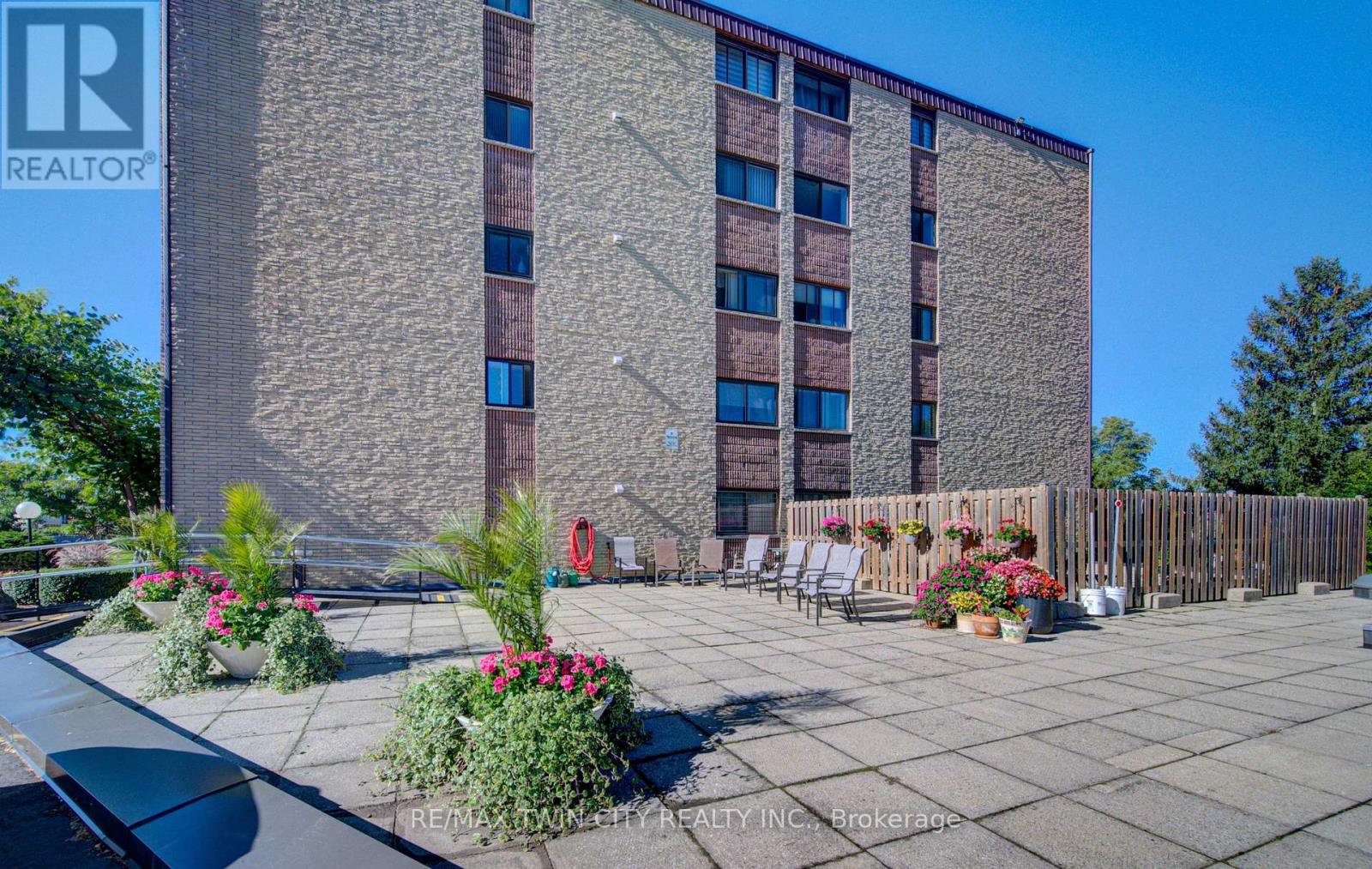 205 - 380 Champlain Boulevard Property Photo 31