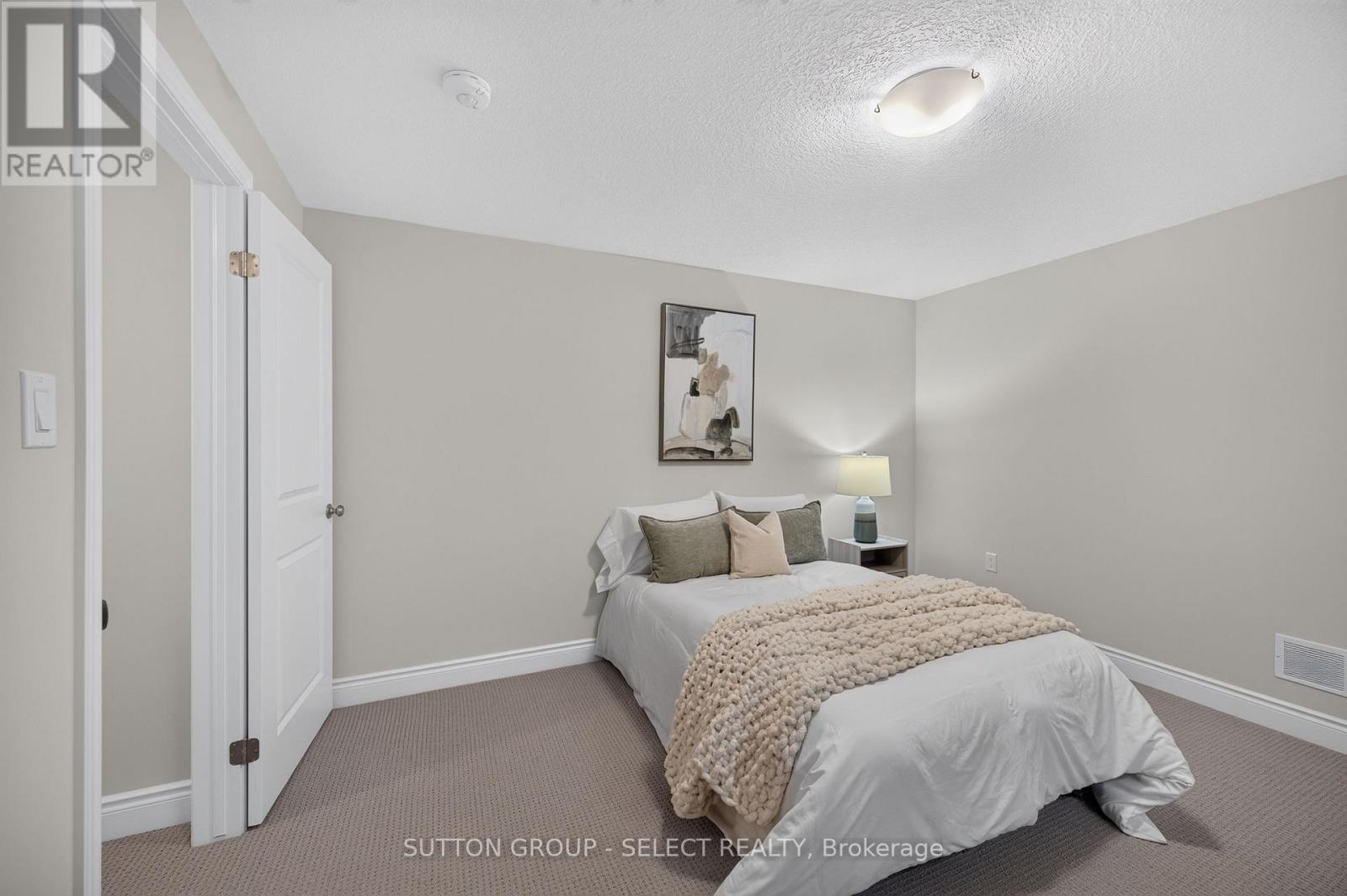 7 Violet Court Property Photo 24