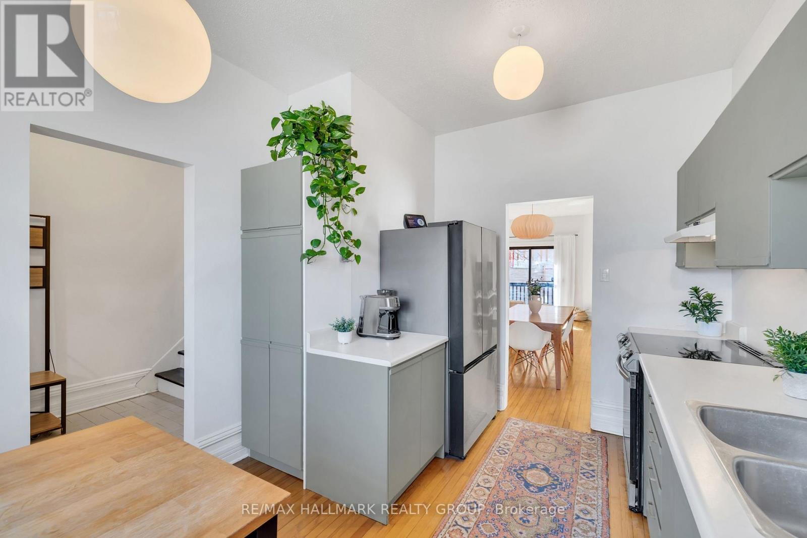 88 King Edward Avenue Property Photo 24