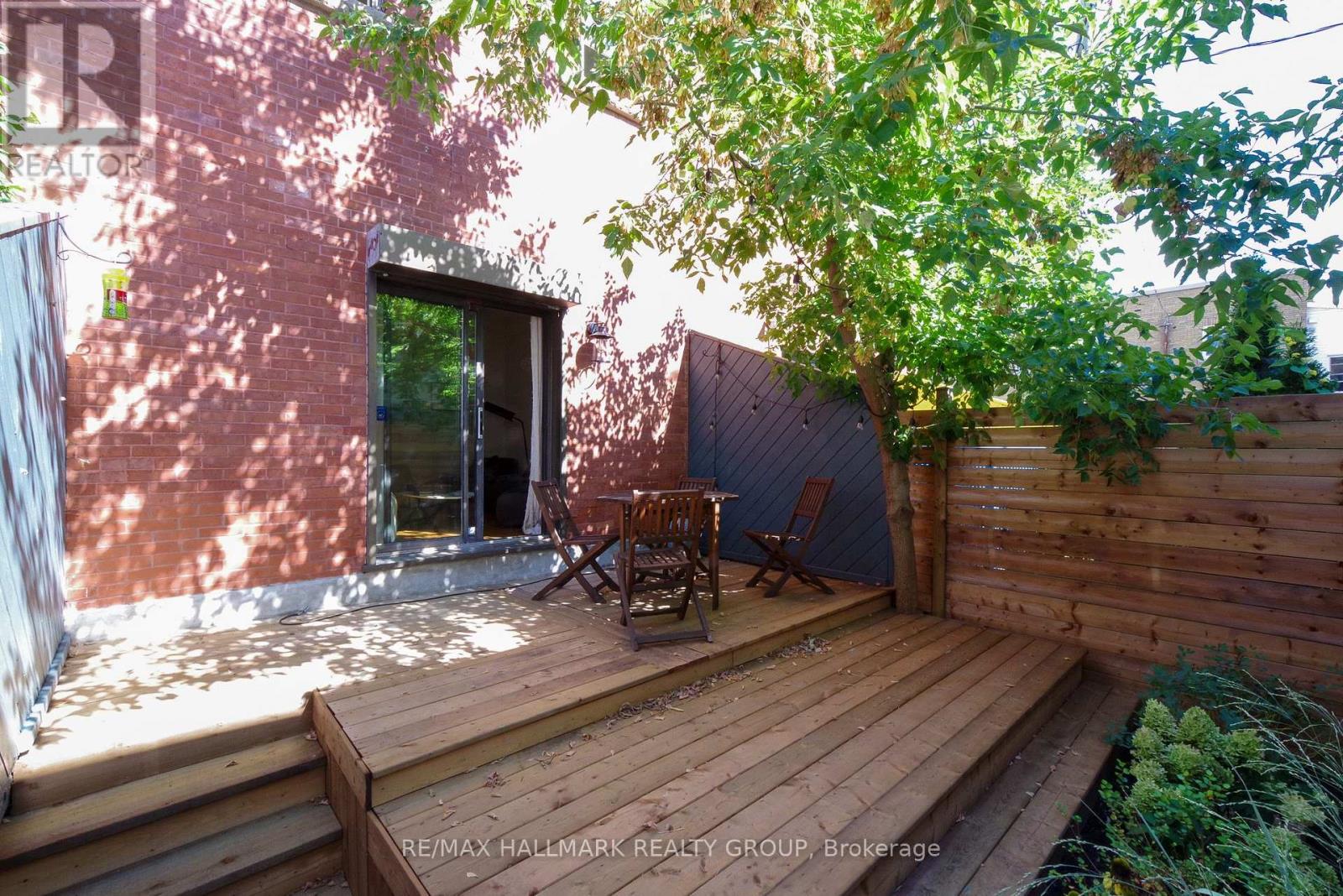 88 King Edward Avenue Property Photo 42