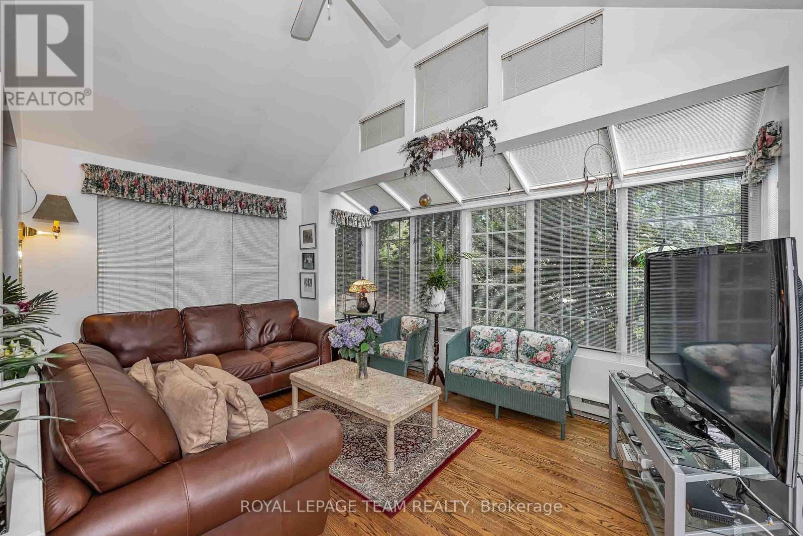 1174 Bonnie Crescent Property Photo 10
