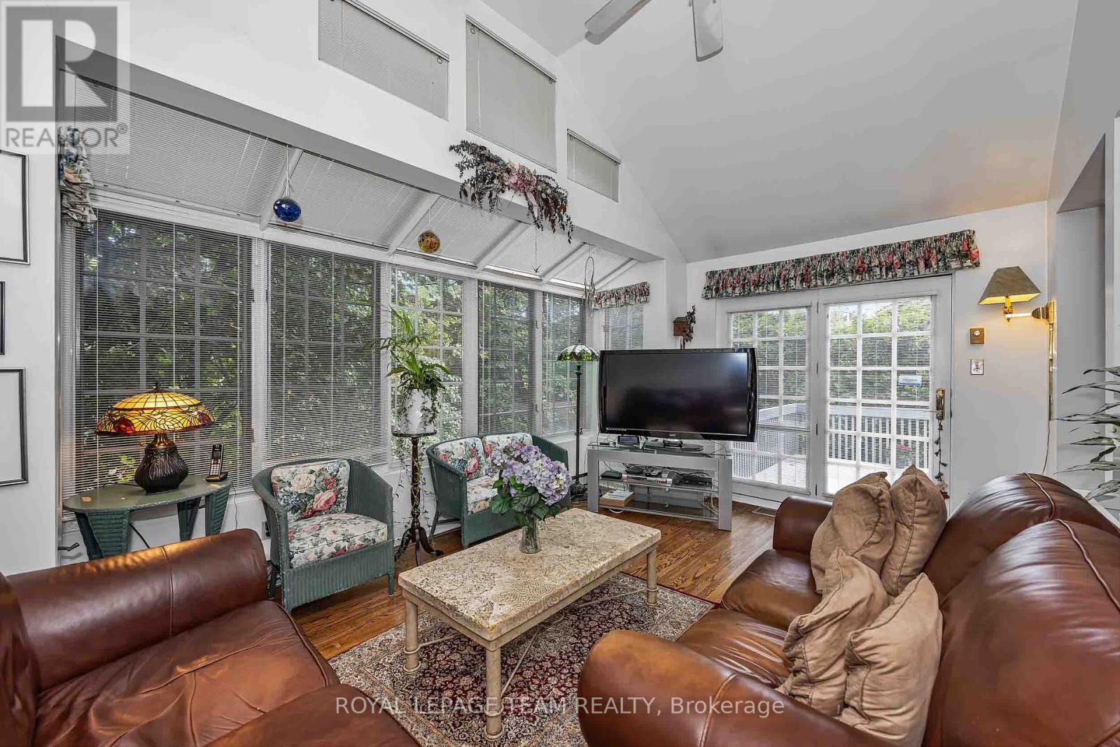 1174 Bonnie Crescent Property Photo 11