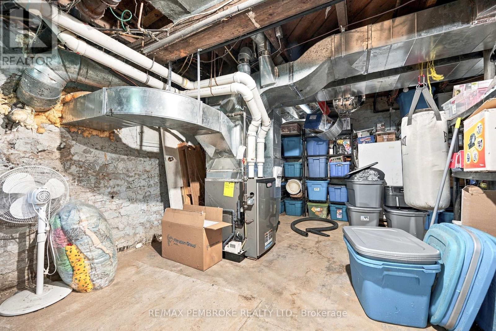 296 First Avenue N Property Photo 40