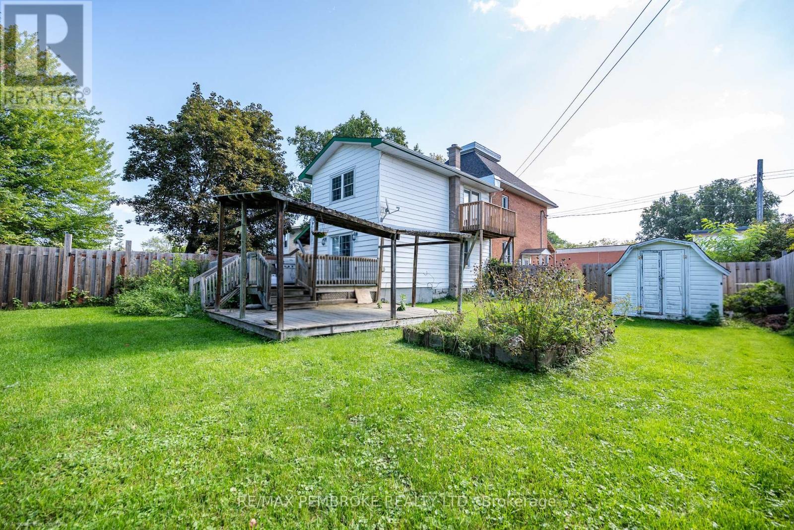 296 First Avenue N Property Photo 43