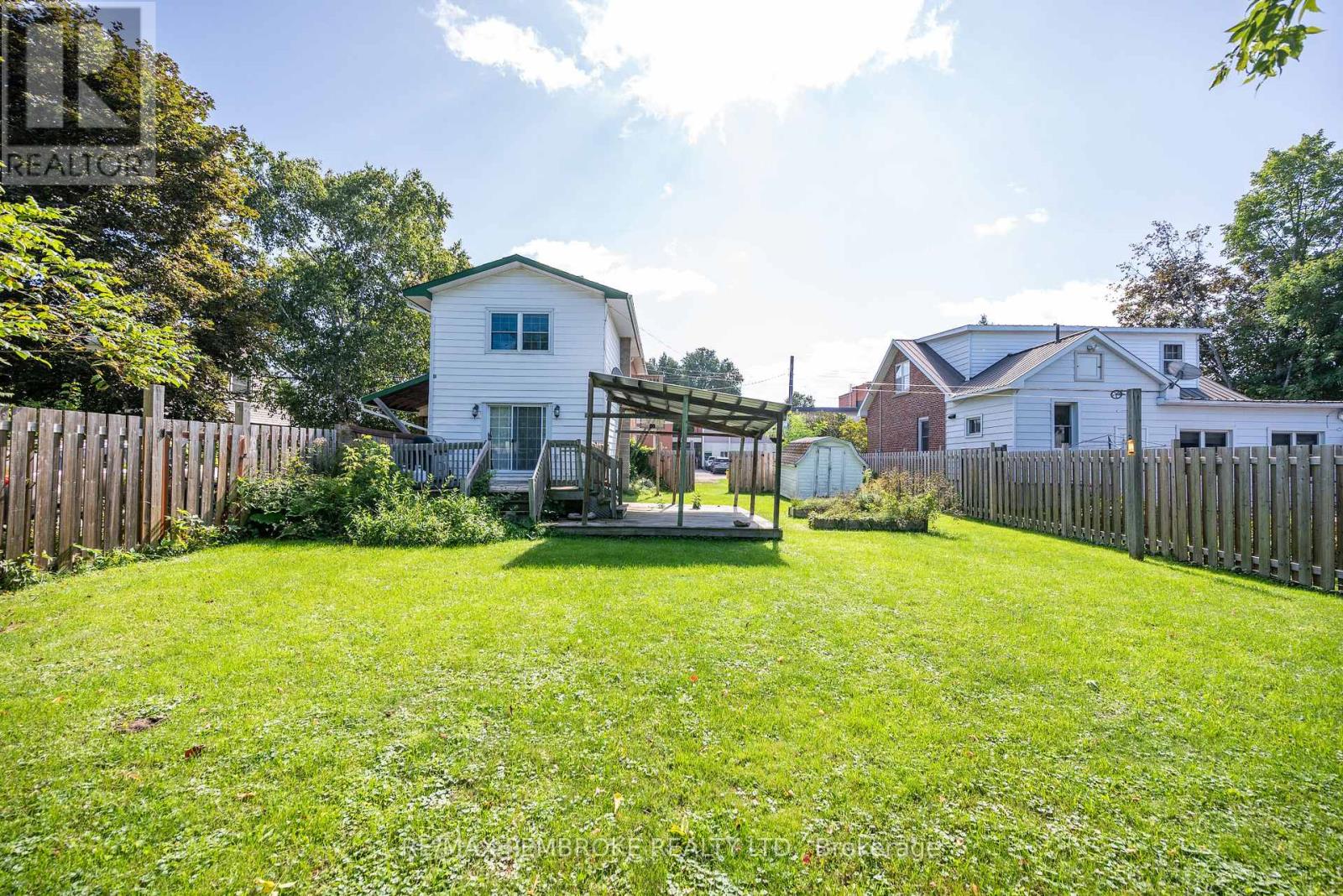 296 First Avenue N Property Photo 46
