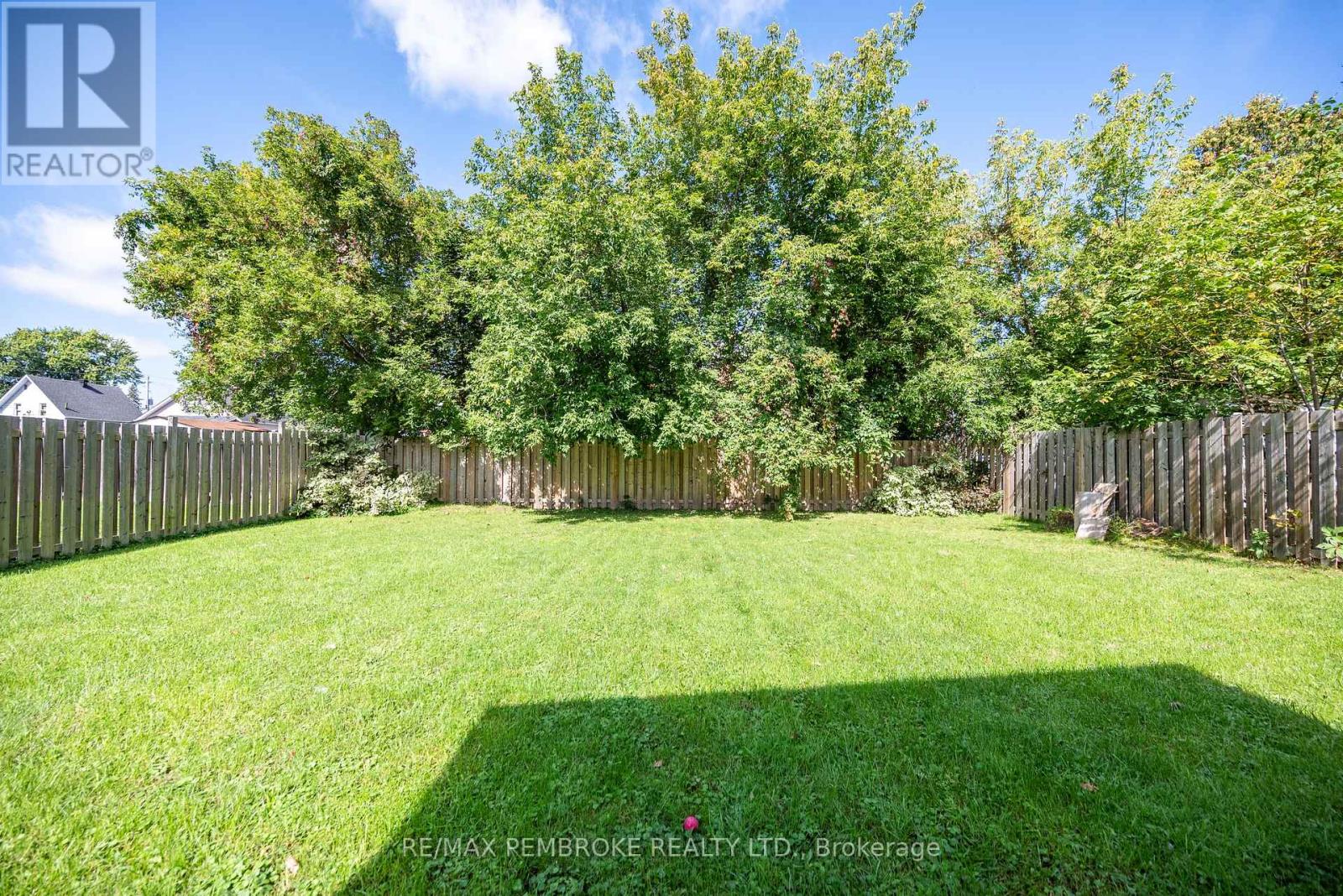 296 First Avenue N Property Photo 47