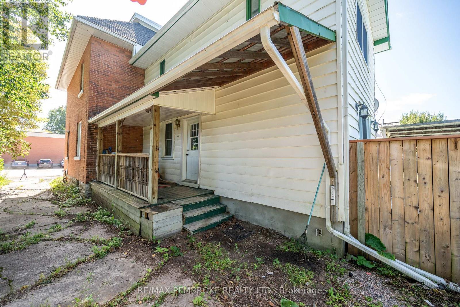 296 First Avenue N Property Photo 50