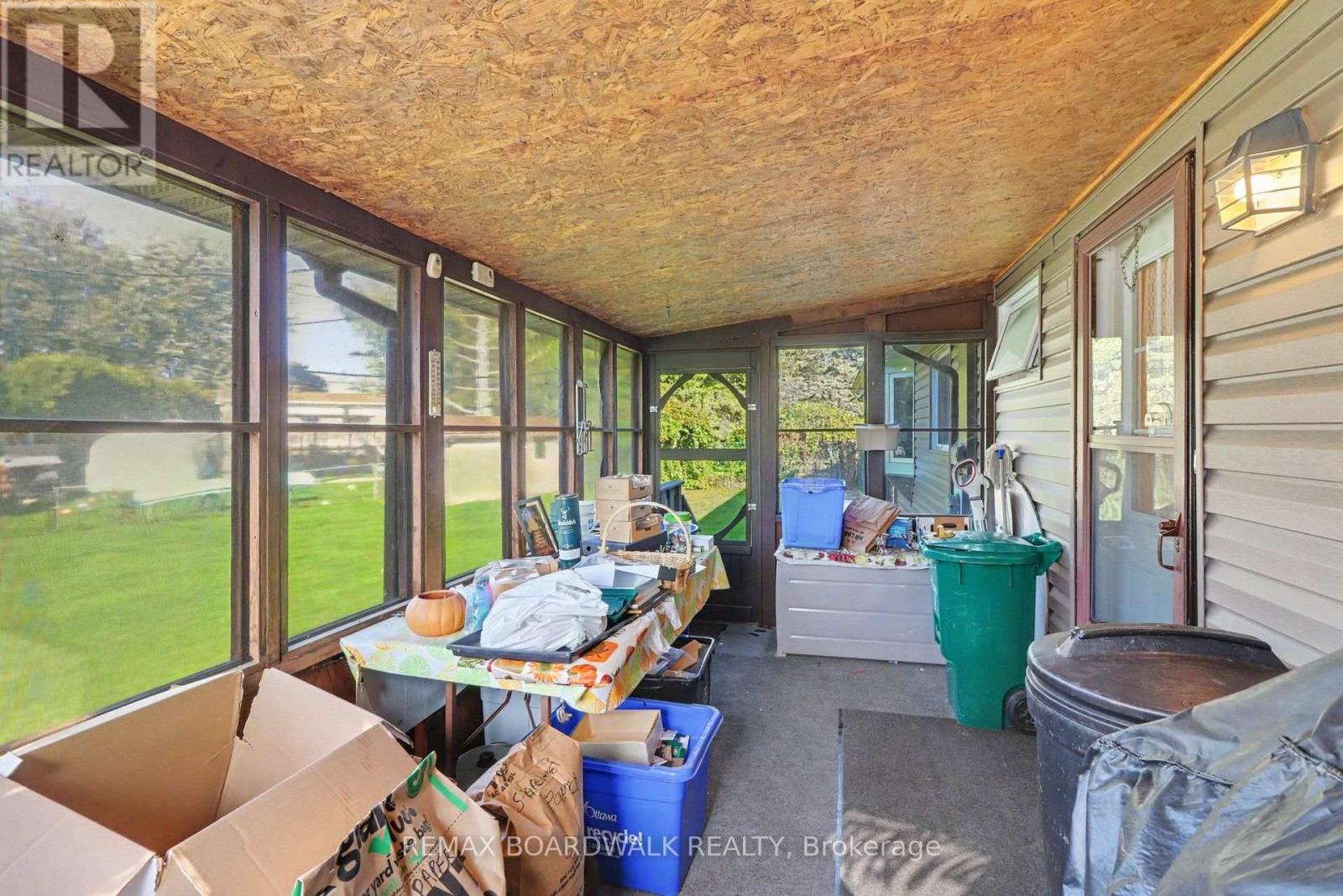 389 Hatfield Crescent Property Photo 29
