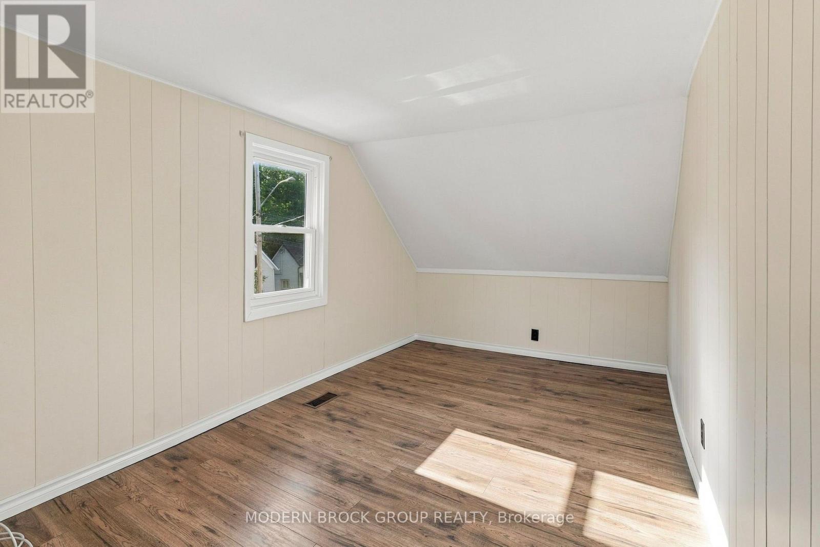 7 Elm Street Property Photo 19