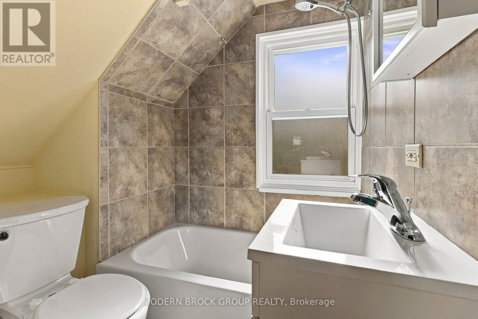 7 Elm Street Property Photo 22