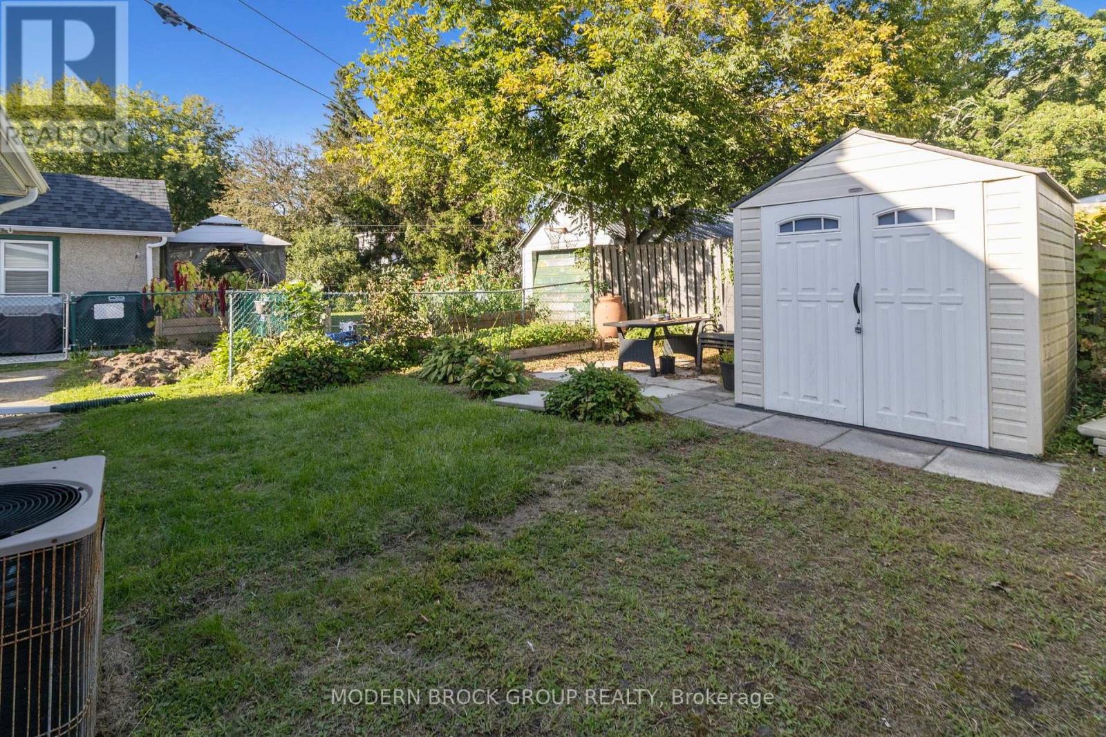 7 Elm Street Property Photo 24