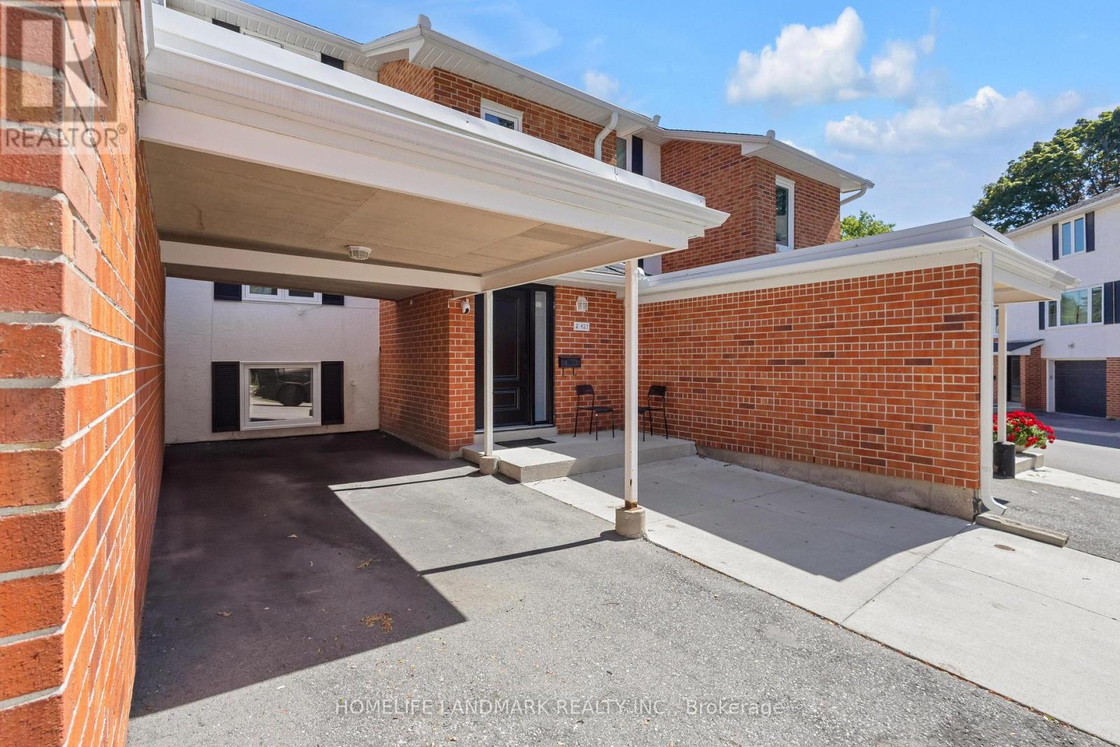 2 - 427 Keats Way Property Photo 1