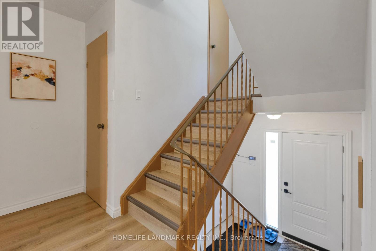 2 - 427 Keats Way Property Photo 5