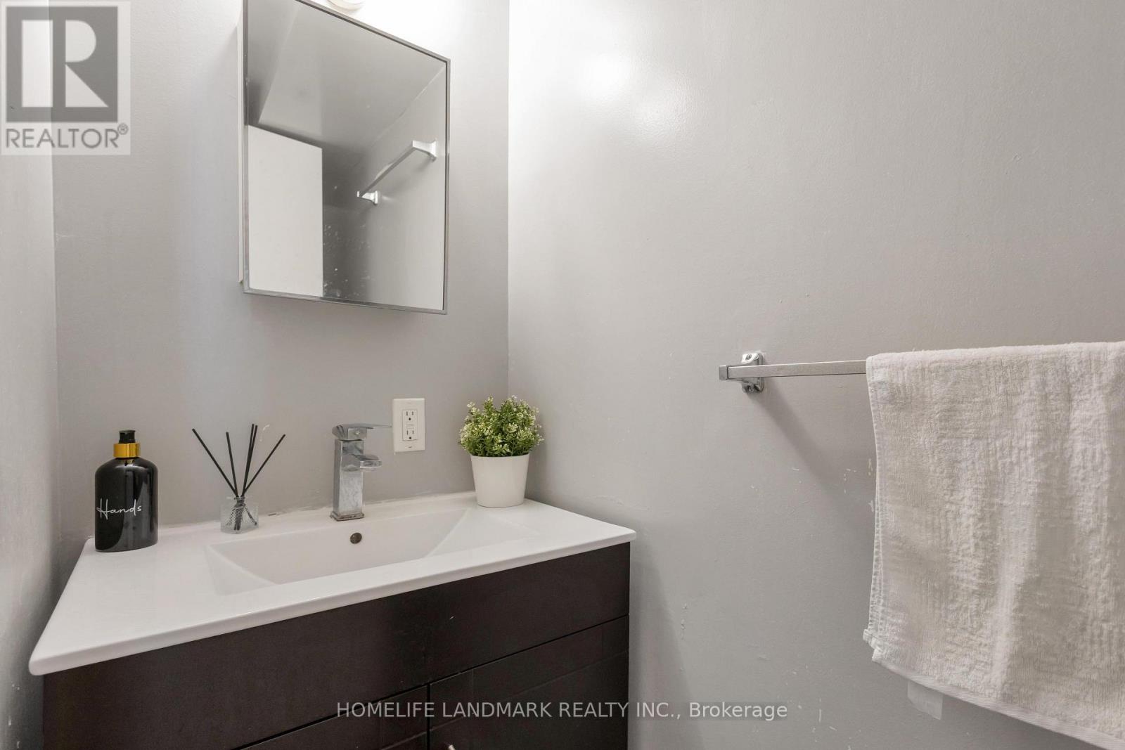 2 - 427 Keats Way Property Photo 20