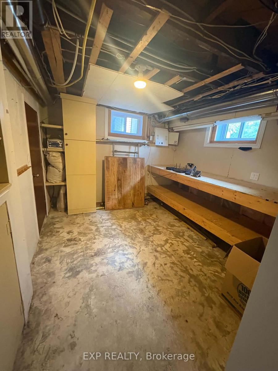 105 Donald Street Property Photo 16