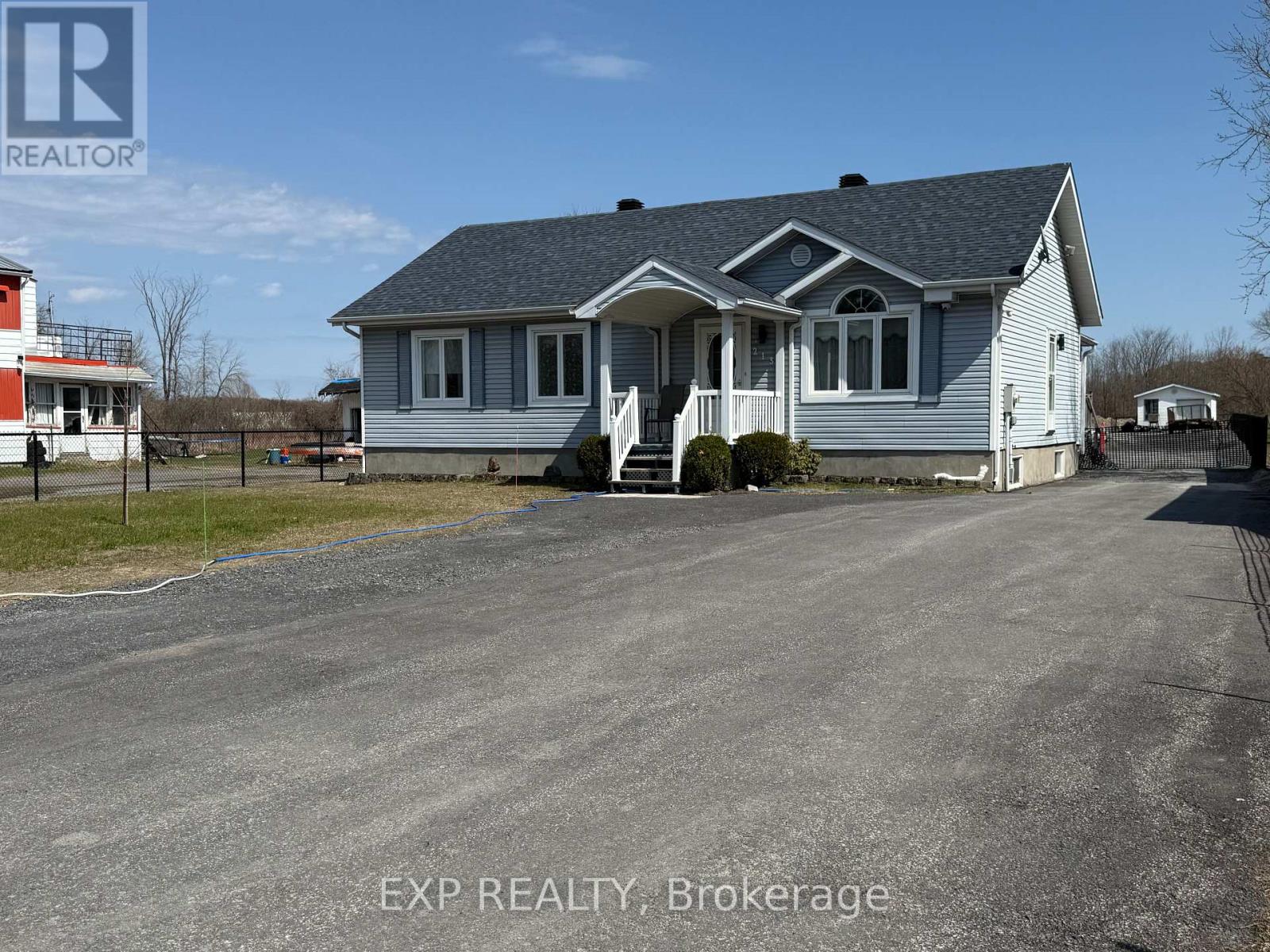 213 Longueuil Street Property Photo 2