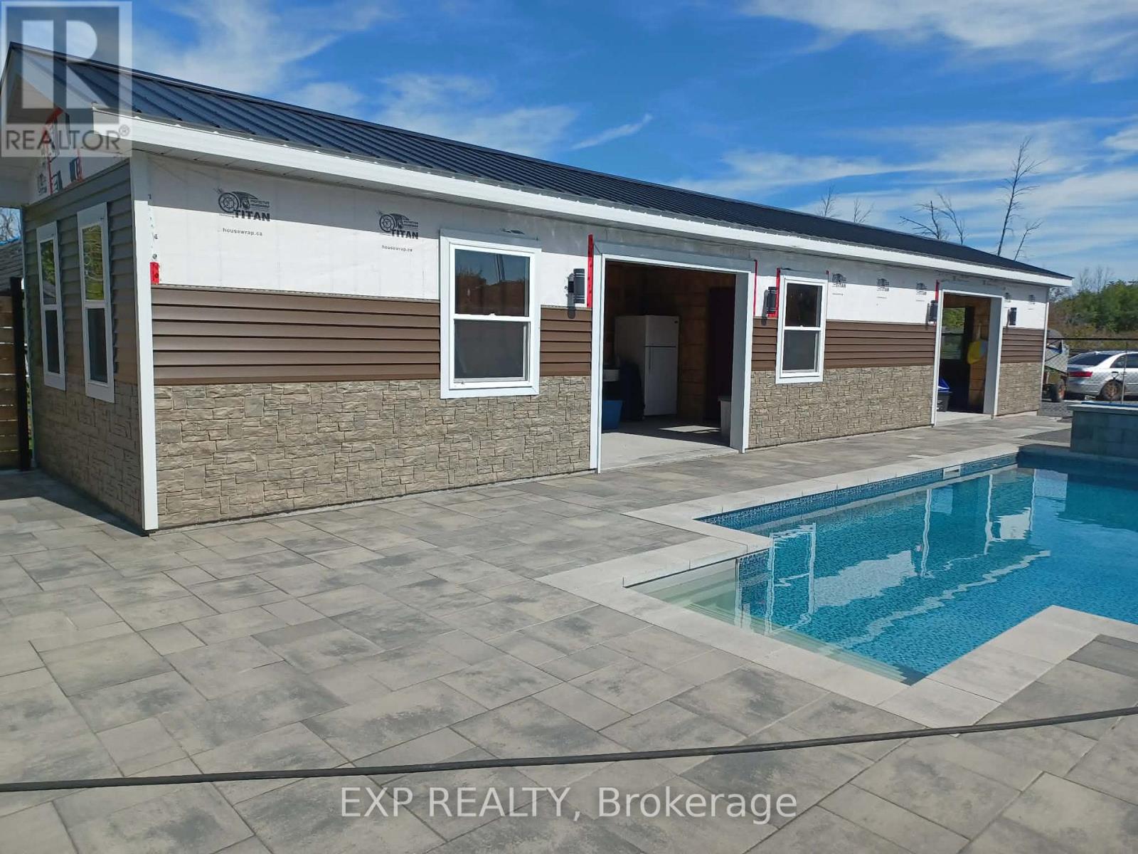 213 Longueuil Street Property Photo 6