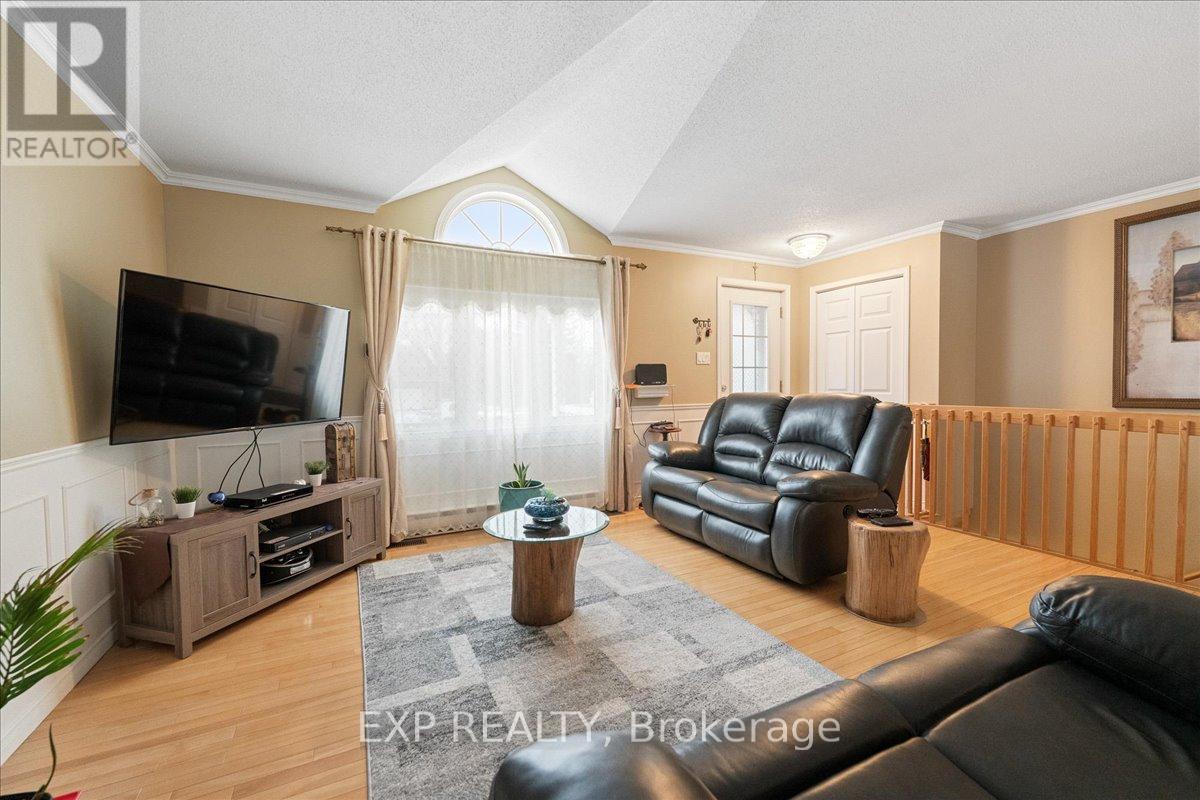 213 Longueuil Street Property Photo 14