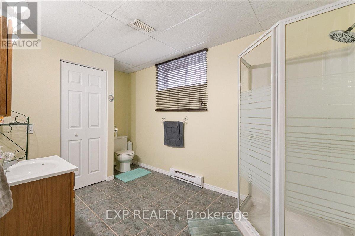 213 Longueuil Street Property Photo 41