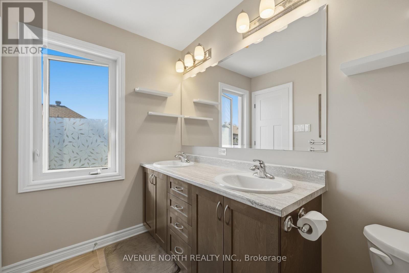 6363 Renaud Road Property Photo 27