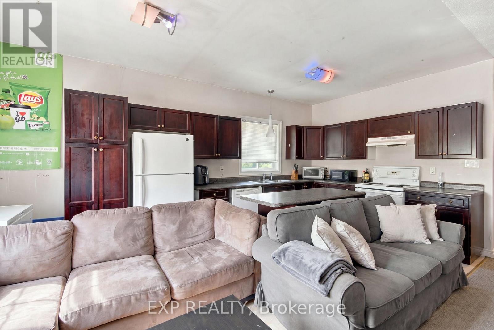 59 Parker Street Property Photo 9