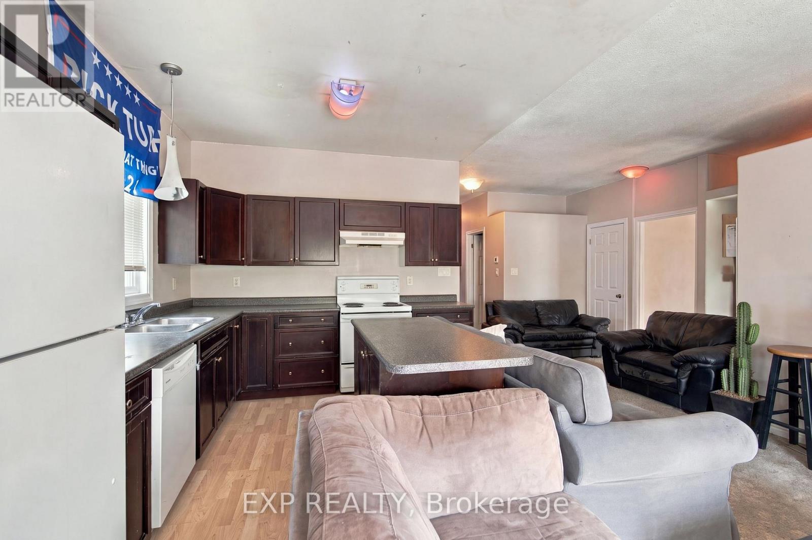59 Parker Street Property Photo 10