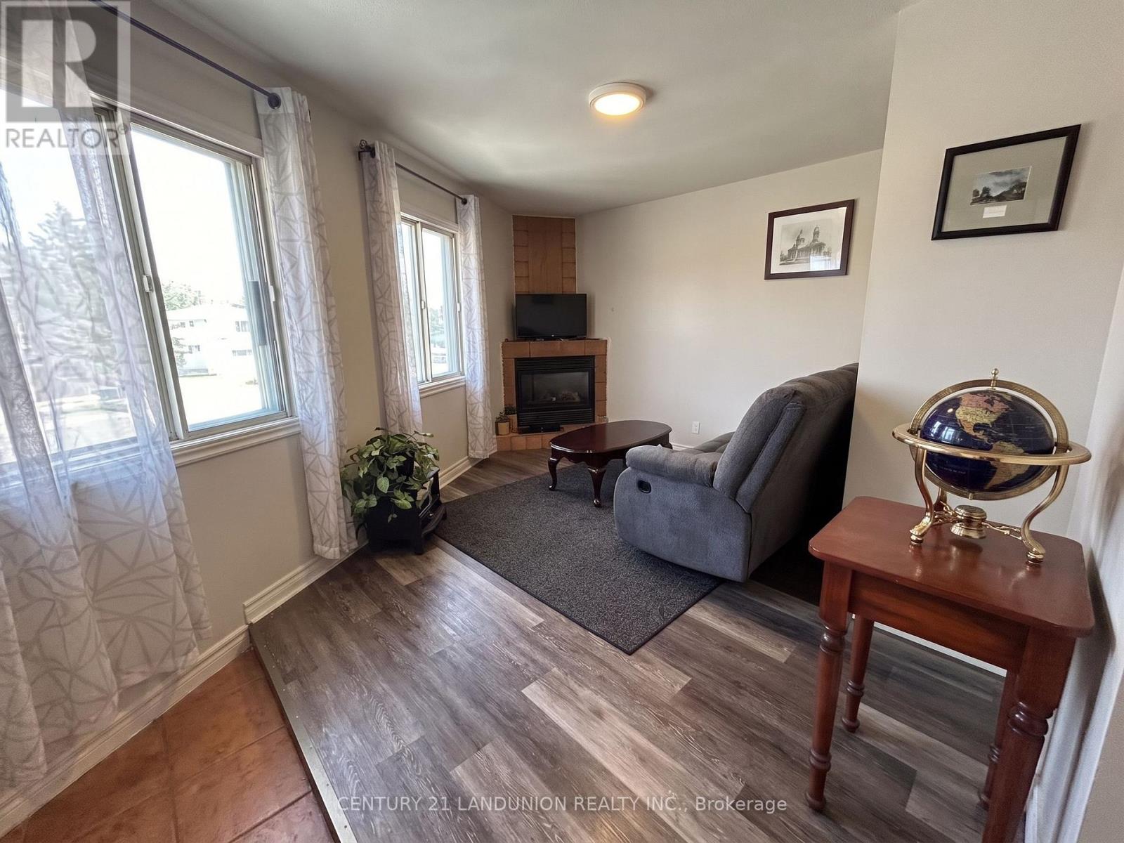442 Macdonnell Street Property Photo 24