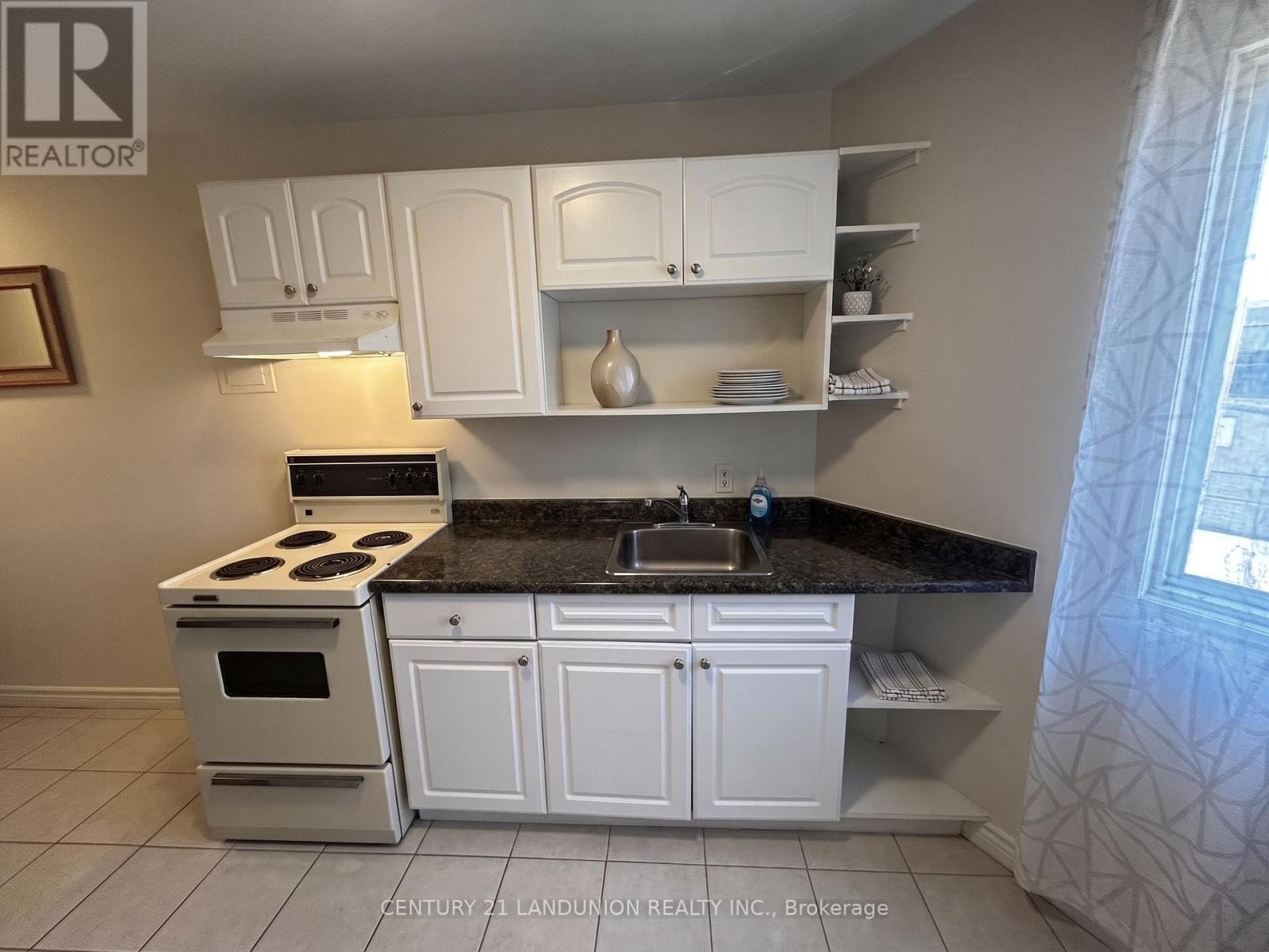 442 Macdonnell Street Property Photo 31