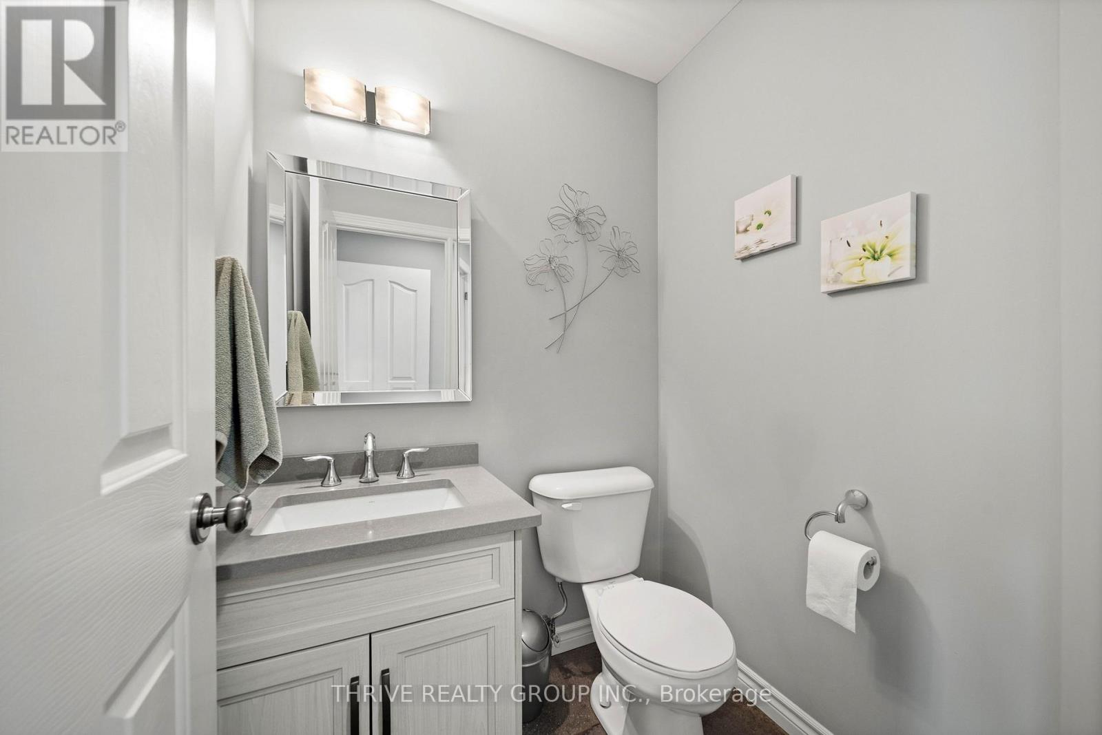 175 Forest Grove Crescent Property Photo 28