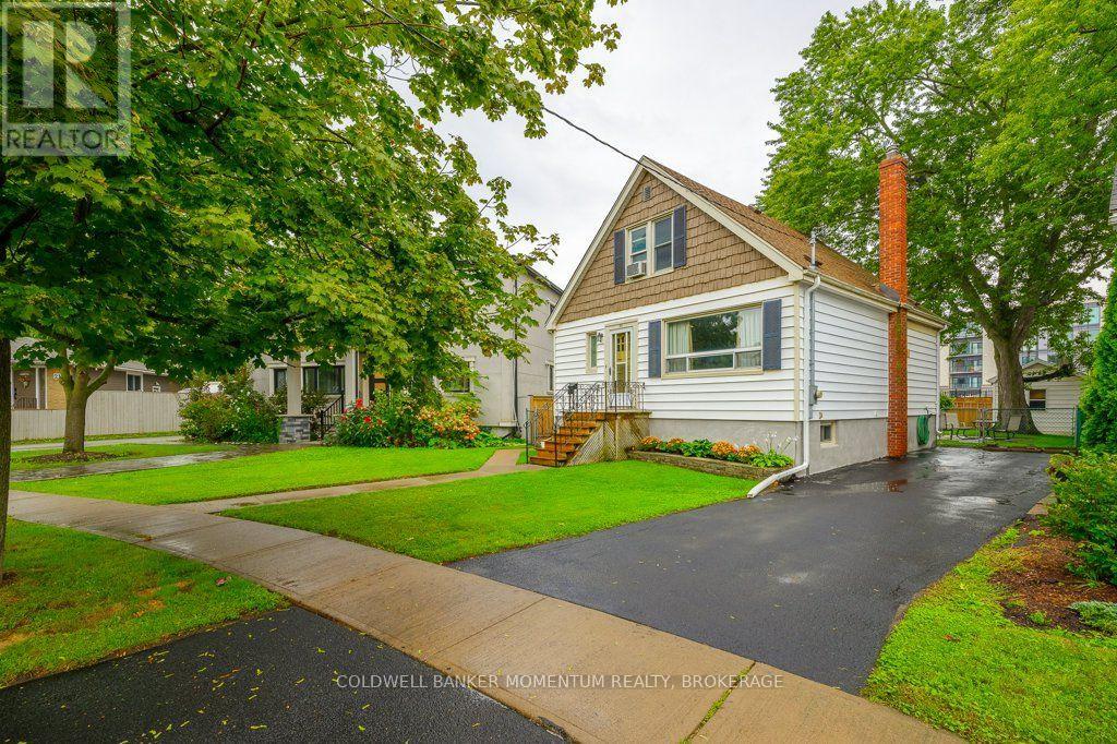25 Clayburn Avenue Property Photo 4