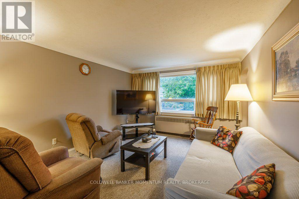 25 Clayburn Avenue Property Photo 9