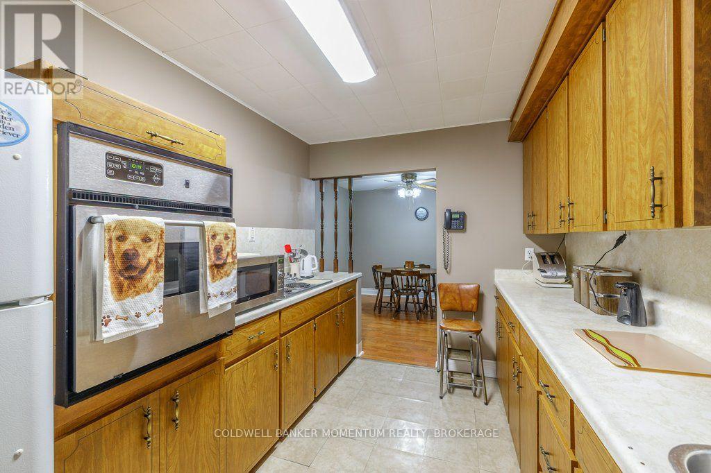 25 Clayburn Avenue Property Photo 15