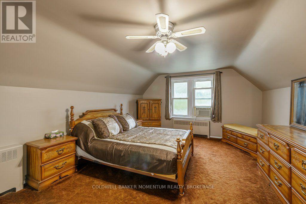 25 Clayburn Avenue Property Photo 17